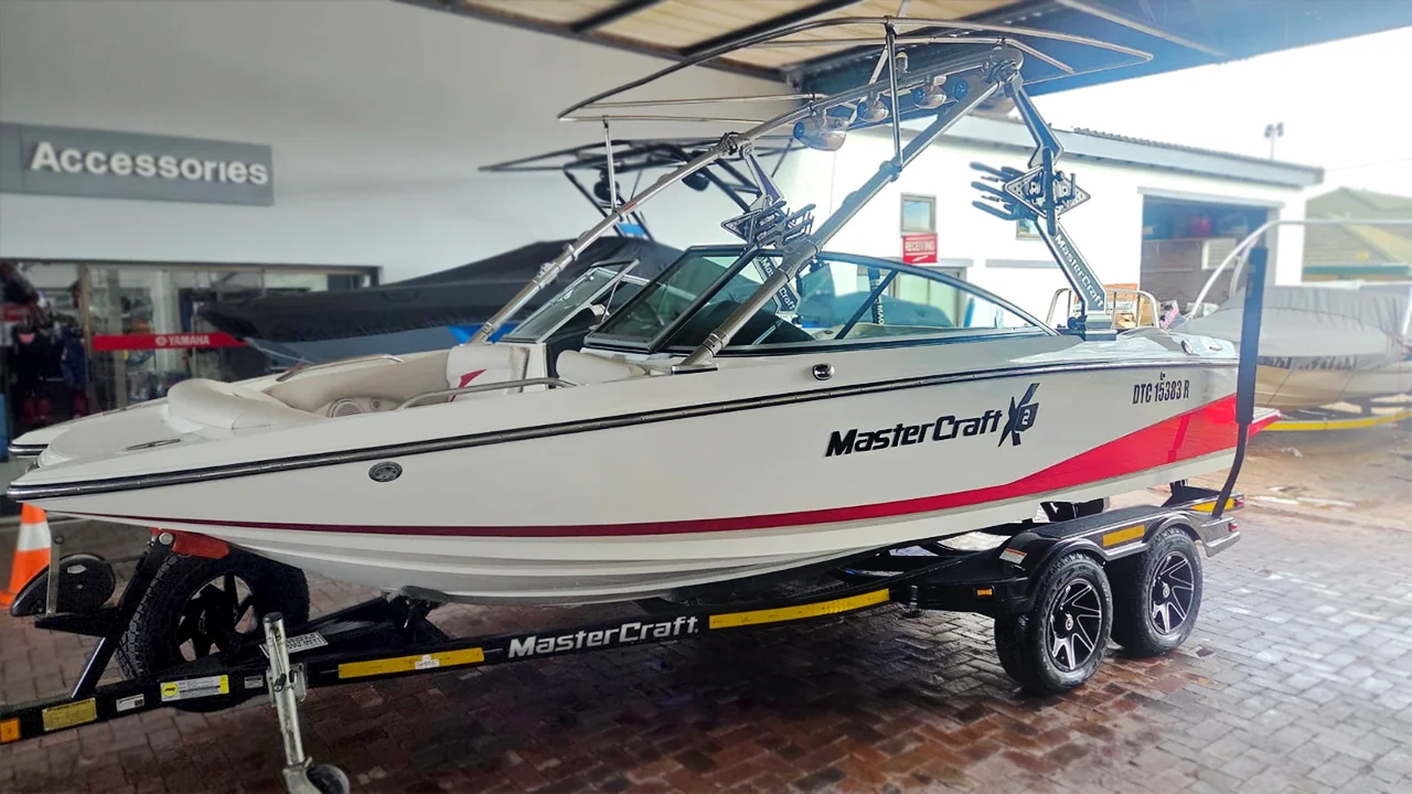 Pre-owned MasterCraft X2